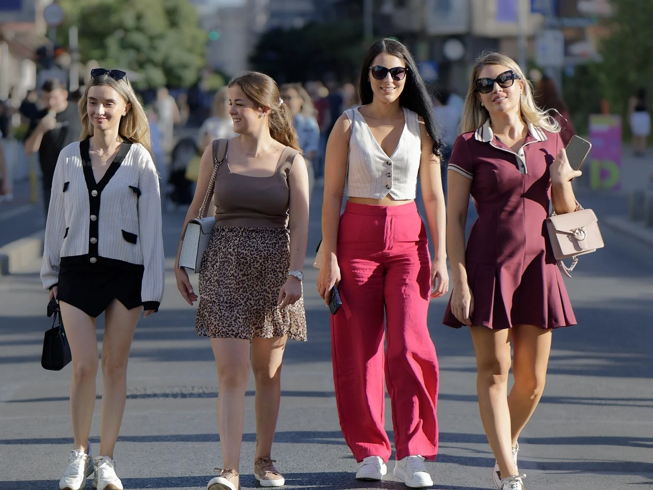 Révélez votre élégance : astuces de style inédites pour toutes les femmes